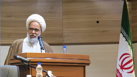 مدرسه محوری سیاست حوزه‌ است