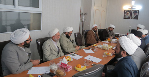دیدار مدیریت و شورای معاونین حوزه علمیه تهران با معاونت مسکن مرکز خدمات کشور