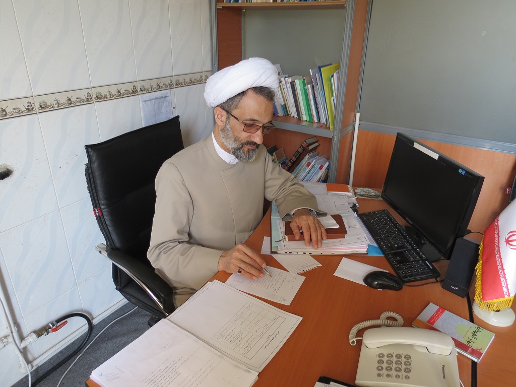 معاون تهذیب حوزه علمیه تهران: یادواره شهدای روحانیت در مدارس برگزار می شود - مرکز مشاوره تحصیلی و خانواده در مدرسه مروی افتتاح شد