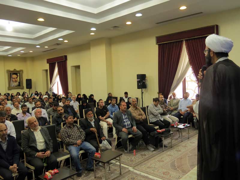 امام خمینی(ره) اسلام و انسانیت را زنده کرد/ شیخ زکزاکی تربیت یافته حوزه انقلابی است