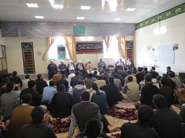 گزارش بازدید مدیر استان از مدرسه علمیه امام خمینی(ره) رباط کریم