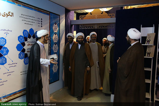 بازدید مدیر و معاونین مدیریت حوزه علمیه استان تهران از نمایشگاه تخصصی مدیریت مسجد