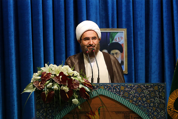 حاج علی اکبری در خطبه های نماز جمعه تهران؛ ملت ایران در چله انقلاب هم صبور بود و هم شکور/ رهبری نقشه راه دهه پنجم انقلاب را ترسیم کردند