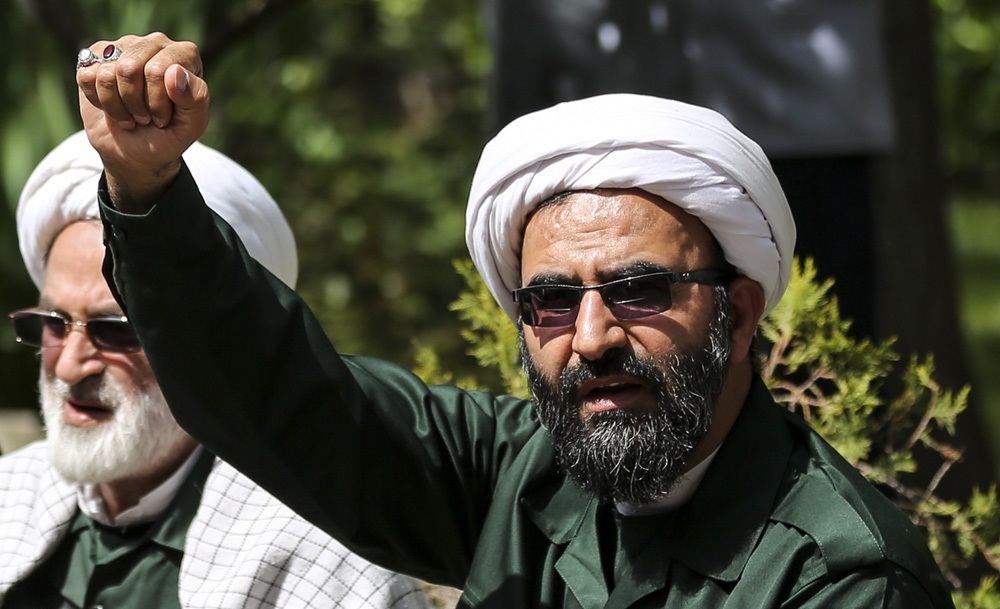 مدیر حوزه علمیه تهران: همه دنیا سپاه پاسداران را ناجی خاورمیانه می دانند