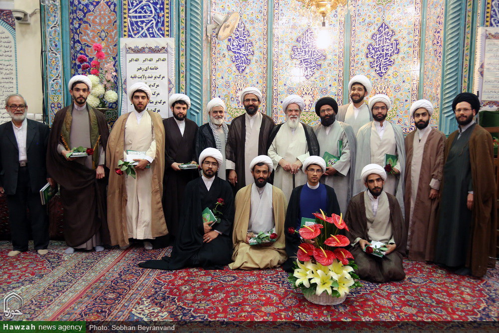 همزمان با جشن نیمه شعبان؛ طلاب مدرسه علمیه ثقلین تهران معمم شدند