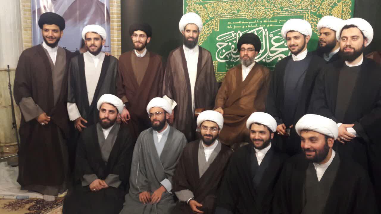 مسئول مدرسه علمیه آیت الله حق شناس(ره) تهران: مسئولان به جای تکیه بر کدخدا به خدا توکل کنند