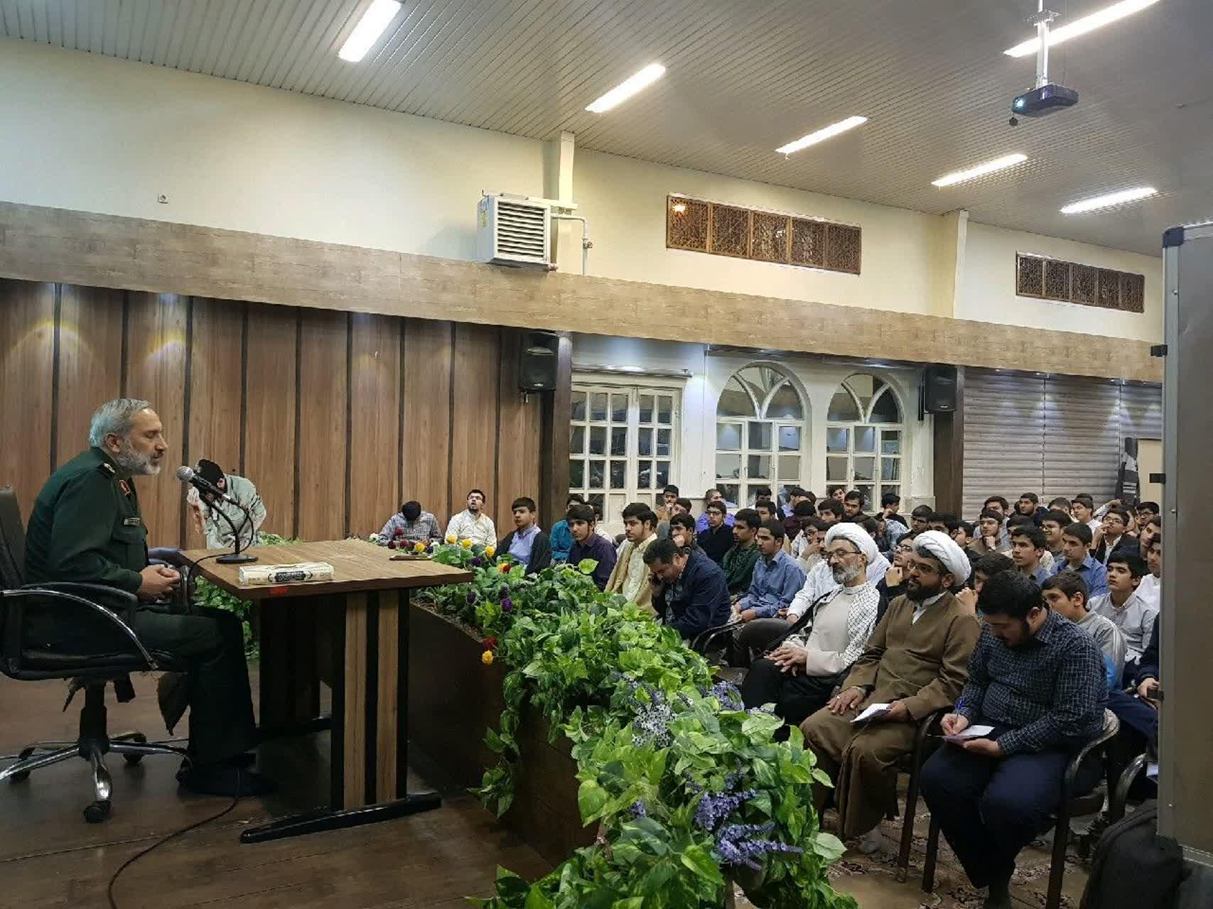 معاون تهذیب حوزه علمیه استان تهران: طرح میثاق طلبگی در طول سال تحصیلی ادامه دارد