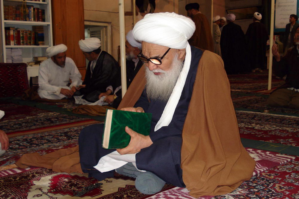 مسئول فرهنگی شورای علمای شیعه افغانستان: چشم و گوش شیعیان افغانستان به فتوای آیت الله محقق کابلی بود
