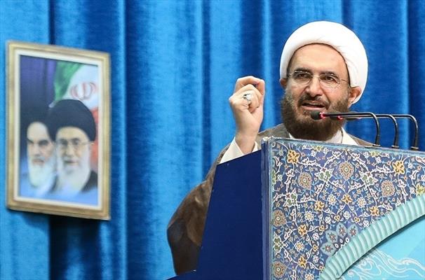 آمریکا و دولت های مرتجع منطقه بدانند قدرت نظامی ما اثبات شده است سرنگونی پهباد پیام محکمی برای آمریکا