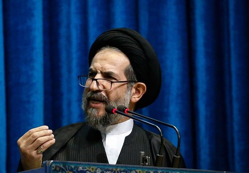 ابوترابی‌فرد در خطبه‌های نماز عید قربان: سپاه قدرت و ابهت پوشالی آمریکا را فرو ریخت
