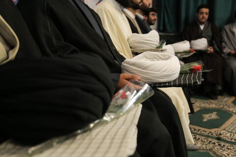 عمامه گذاری طلاب حوزه امام رضا(ع) تهران