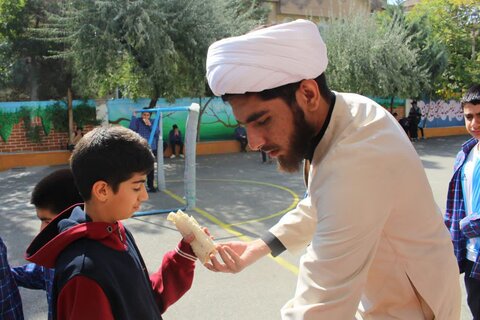 به همت مبلغان طرح امین تهران: موکب دانش آموزی امام رضا(ع) برگزار شد+ عکس