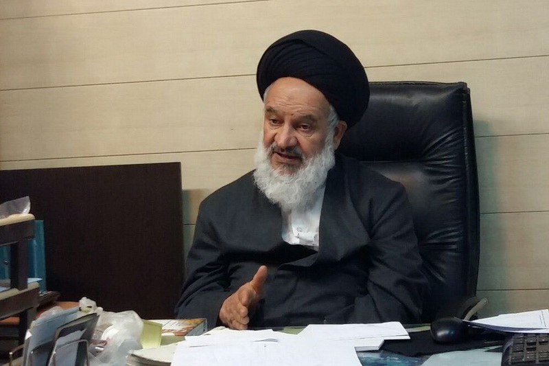 مدیر مدرسه علمیه امام القائم(عج) تهران: اگر آمریکا دست از پا خطا کند در منطقه کارش تمام است