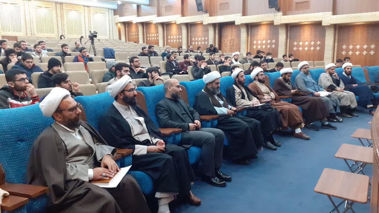 همایش فعالان فضای مجازی حوزه علمیه تهران برگزار شد+ عکس