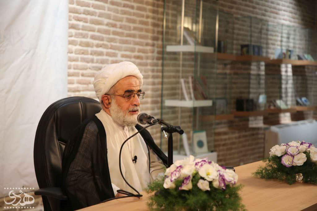 افتتاحیه دوره آموزشی شیعه‌شناسی با محوریت تببین گفتمان تشیّع در عصر جمهوری اسلامی در حوزه علمیه فخریه مروی برگزار شد.