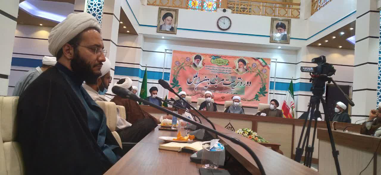 حضور مبلغان و فعالان بین الملل تهرانی در دوره تربیت مربی بین الملل شیراز