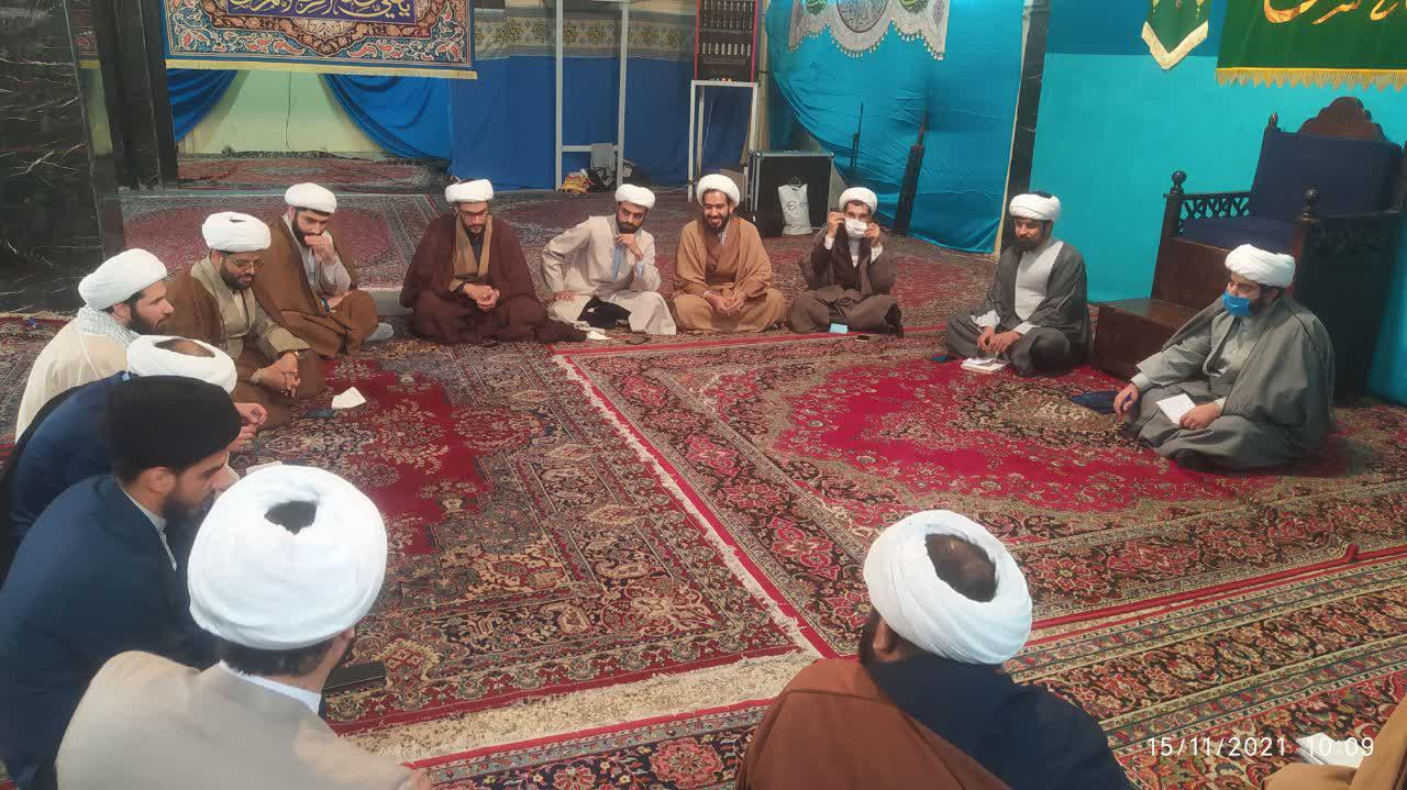 حضور کارشناس طرح امین حوزه علمیه استان تهران در جلسه ماهانه مبلغان ناحیه ۳ طرح امین