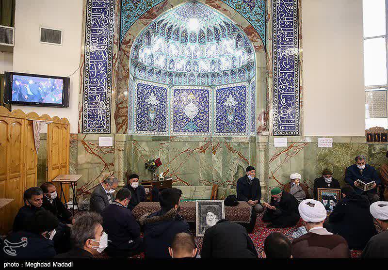 گوشه ای از مراسم تشییع آیت الله سید رضی شیرازی در تهران و قم