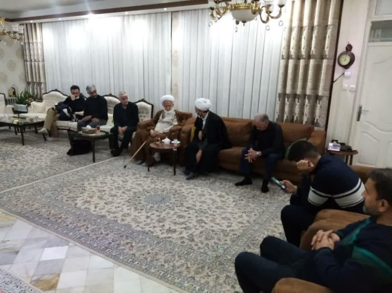 دیدار مسئول محترم مدرسه علمیه ابوذر با خانواده طلبه شهید عبدالله پولادوند
