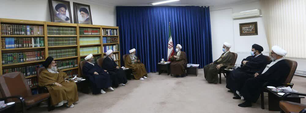  آیت الله اعرافی:ریل‌گذاری‌های خوبی در جهت رفع تنگناهای معیشتی طلاب و اساتید حوزه انجام شده است