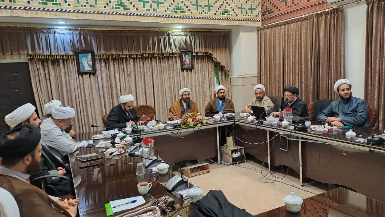 سومین جلسه مشترک شورای معاونین حوزه علمیه استان تهران با مسئول برنامه ریزی و نظارت مرکز مدیریت حوزه های علمیه. 