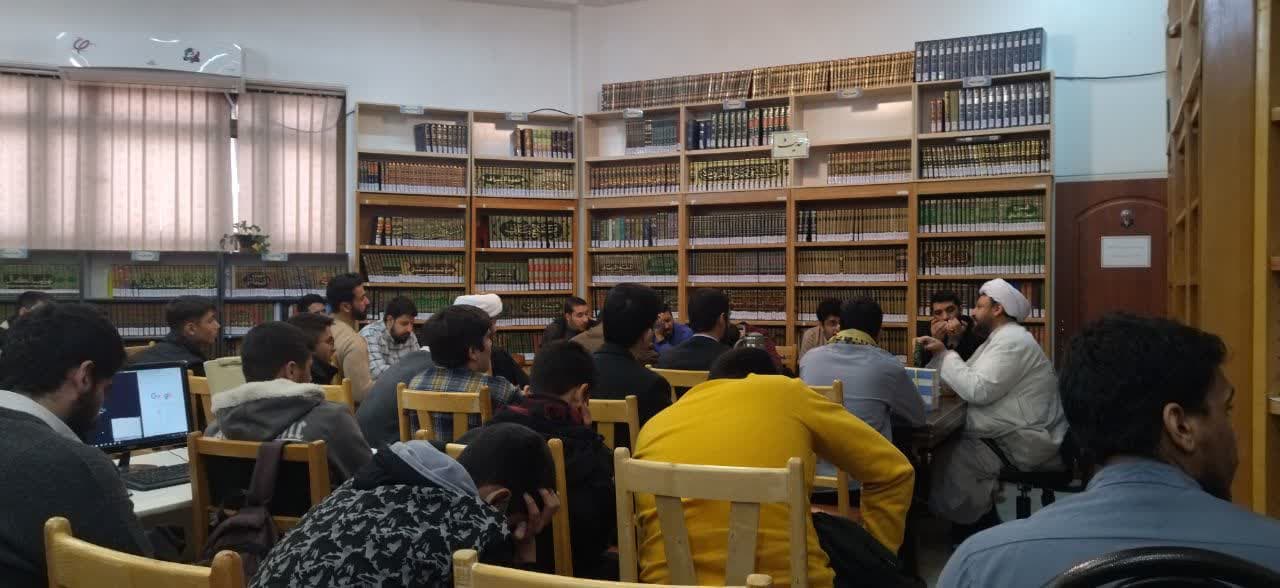 اردوی دو روزه طلاب مدرسه علمیه امام صادق علیه‌السلام پاکدشت جهت اجرای طرح خوانش بیانیه گام دوم در شهر مقدس قم در موسسه تخصصی ائمه اطهار علیهم السلام