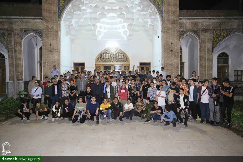 برنامه "شبی در بهشت" در مدرسه علمیه مروی تهران