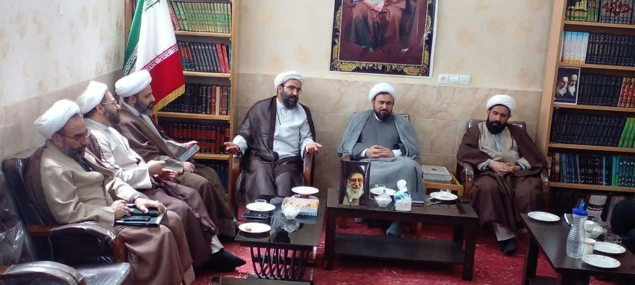 با حضور مدیر محترم حوزه علمیه استان تهران و معاونان تبلیغ، آموزش و منابع انسانی جلسه شورای تبلیغ شهرستان فیروزکوه برگزار گردید