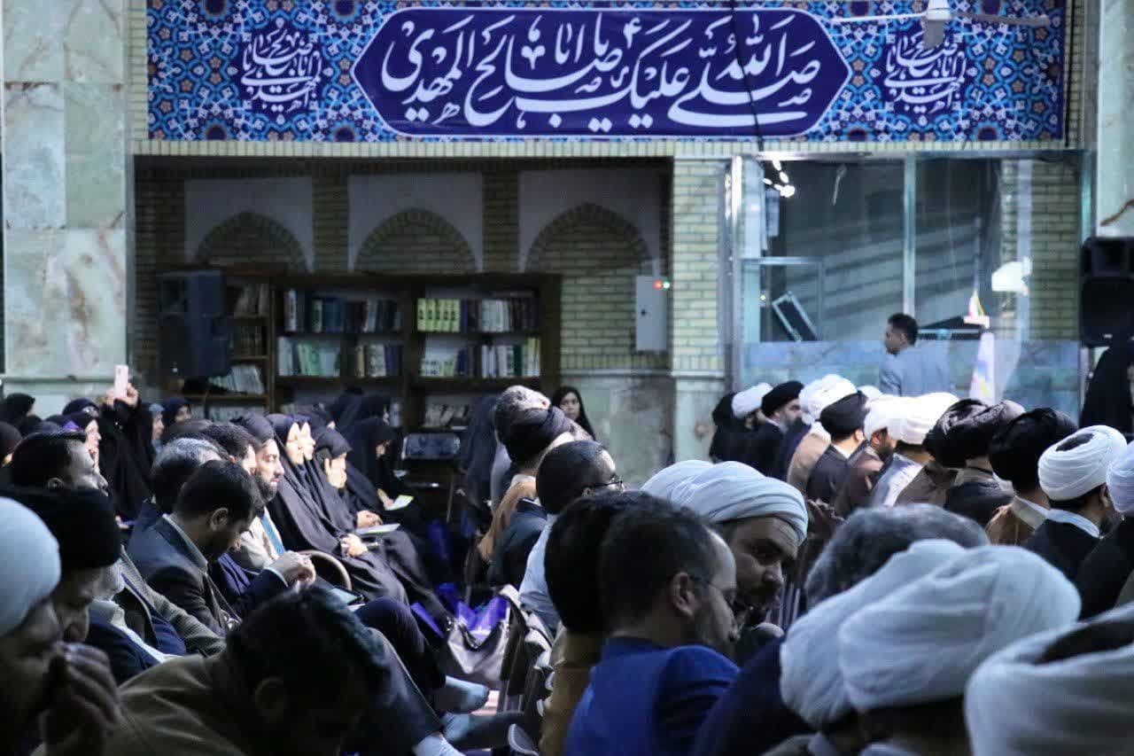  برگزاری قرار گاه آینده ساز۳ کمیته همکاریهای حوزه های علمیه وآموزش پرورش شهرستانهای استان تهران
