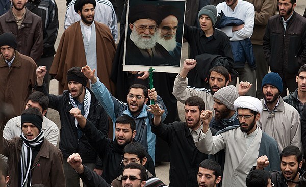 تجمع اعتراضي طلاب حوزه علميه استان تهران در پي اهانت به صحابي پيامبر