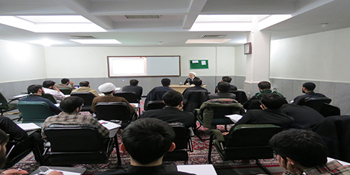 نخستین گردهمایی دانش آموختگان طرح ولایت طلاب حوزه تهران برگزار شد
