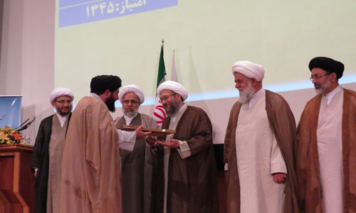 برگزاری همایش اختتامیه پنجمین جشنواره علامه حلی تهران با حضور آیت الله آملی لاریجانی